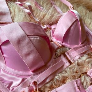 Honey Birdette 32D Small Kukuro Pink Set